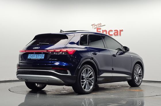 Audi Q4 e-tron 45 Premium — пробег 25 100 км — фото 2 из 5
