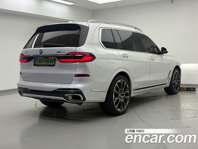 BMW X7 xDrive 40i M Sport 6STR — пробег 14 138 км — фото 2 из 5