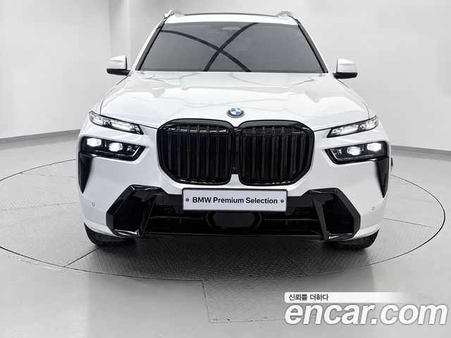 BMW X7 xDrive 40i M Sport 6STR — пробег 14 138 км — фото 3 из 5