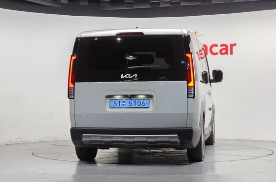 Kia PV5 Passenger 5 Seater Plus — пробег 20 406 км — фото 4 из 5