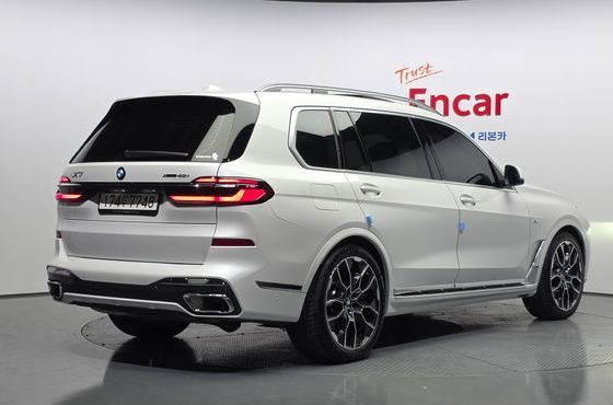 BMW X7 xDrive 40i M Sport 7STR — пробег 7 354 км — фото 2 из 5