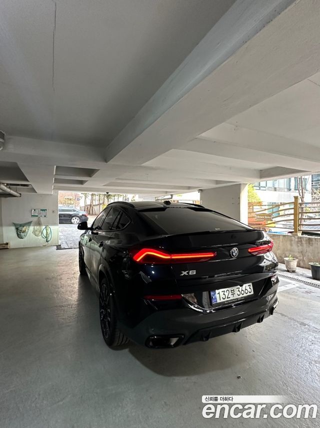BMW X6 xDrive40i M Sport — пробег 24 029 км — фото 4 из 5