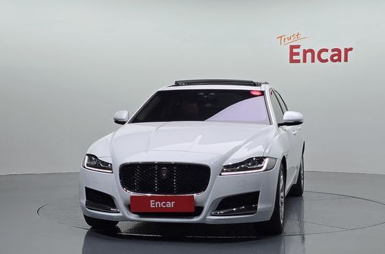 Jaguar XF 20d Portfolio — пробег 42 840 км — фото 3 из 5