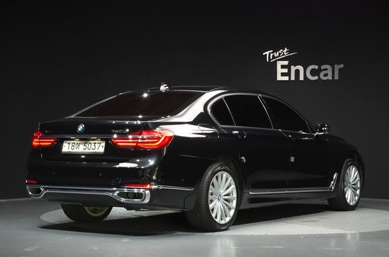 BMW 7-Series 740Li xDrive — пробег 126 439 км — фото 2 из 5