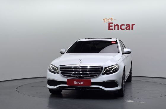 Mercedes-Benz E-Class E300e 4MATIC Exclusive — пробег 98 689 км — фото 3 из 5