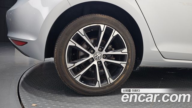 Volkswagen Golf из Кореи Encar