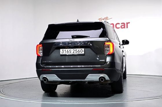 Ford Explorer 2.3 LimIted 4WD — пробег 167 562 км — фото 4 из 5
