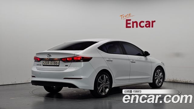 Hyundai AVANTE из Кореи Encar