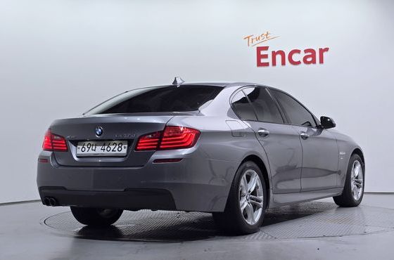 BMW 5-Series 520d xDrive M Aero Dynamic — пробег 205 647 км — фото 2 из 5