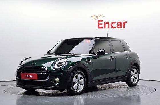 Mini Cooper 5Door Standard 3rd — пробег 83 586 км — фото 1 из 5