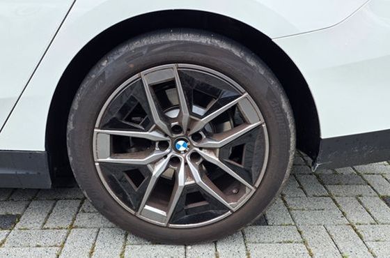 BMW 5-Series 530i xDrive — пробег 11 905 км — фото 5 из 5