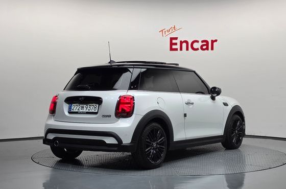 Mini Cooper 클래식 플러스 3rd — пробег 18 110 км — фото 2 из 5