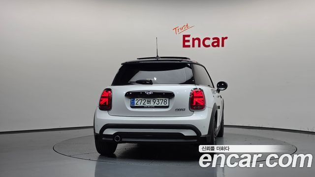Mini Cooper 클래식 플러스 3rd — пробег 18 110 км — фото 4 из 5