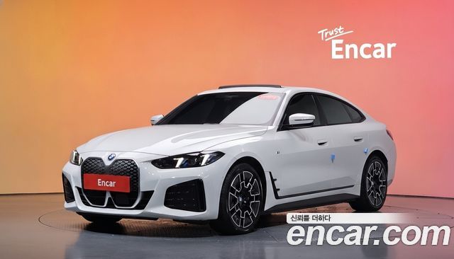 BMW i4 eDrive40 M Sports — пробег 13 182 км — фото 1 из 5