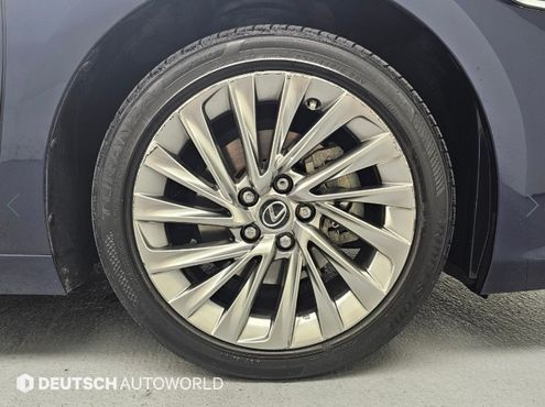 Lexus ES Luxury — пробег 48 488 км — фото 5 из 5