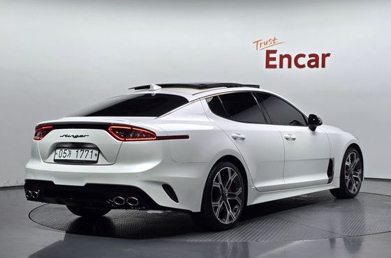 Kia Stinger 2.0 Turbo 2WD Platinum — пробег 131 659 км — фото 2 из 5