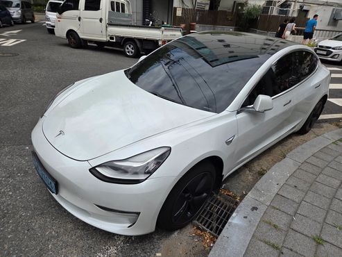 Tesla Model 3 Standard Range Plue RWD — пробег 155 000 км — фото 1 из 5