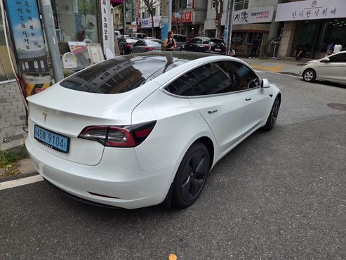Tesla Model 3 Standard Range Plue RWD — пробег 155 000 км — фото 2 из 5