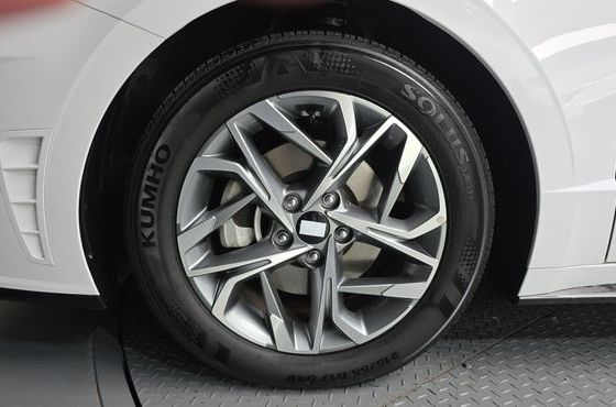 Hyundai Sonata 2.0 Premium Plus — пробег 29 244 км — фото 5 из 5
