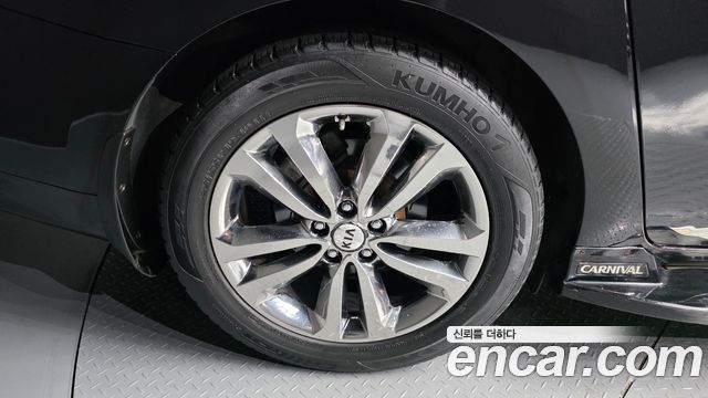 Kia Carnival из Кореи Encar