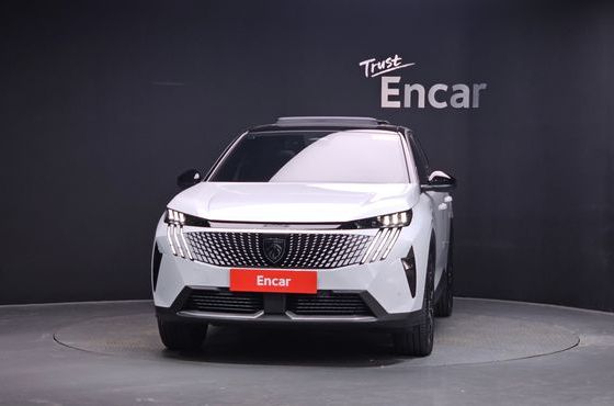 Peugeot 3008 1.2 Hybrid GT — пробег 7 685 км — фото 3 из 5