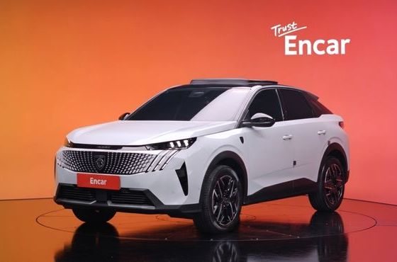 Peugeot 3008 1.2 Hybrid GT — пробег 7 685 км — фото 1 из 5