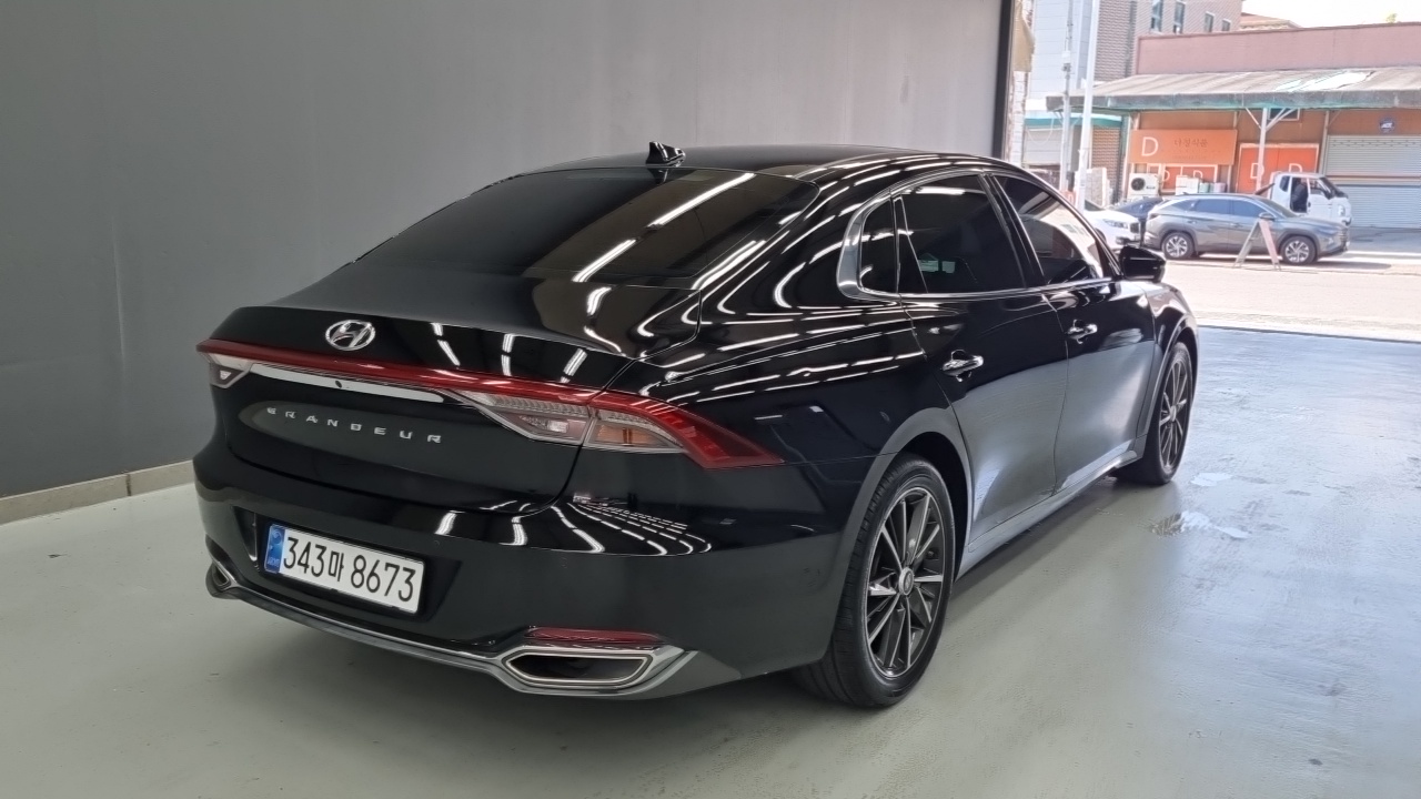 Hyundai Grandeur из Кореи Encar
