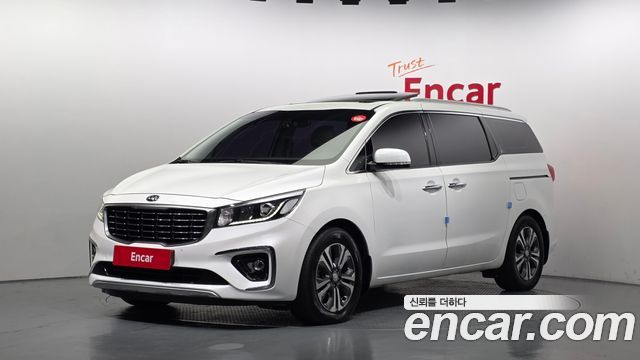 Kia Carnival 9-Seater Luxury — пробег 138 548 км — фото 1 из 5
