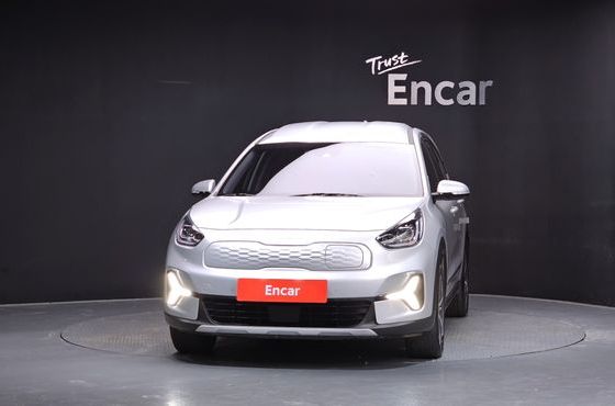 Kia Niro Air — пробег 128 762 км — фото 3 из 5