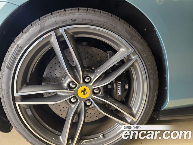 Ferrari Roma 3.9 Spider — пробег 2 900 км — фото 5 из 5