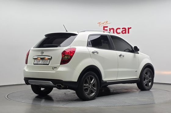 Ssangyong KORANDO Classy 4WD Standard — пробег 92 790 км — фото 2 из 5