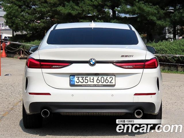BMW 2-Series 220i Advantage — пробег 106 899 км — фото 4 из 5