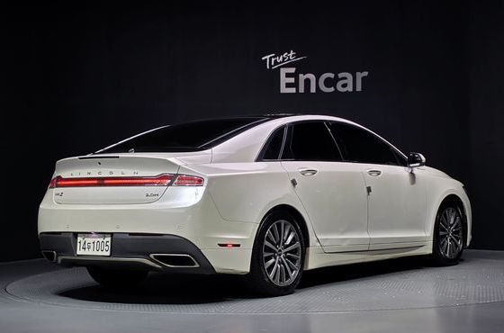 Lincoln MKZ Hybrid 2nd — пробег 221 572 км — фото 2 из 5