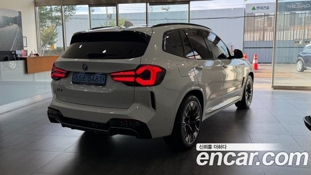 BMW iX3 M Sports — пробег 90 064 км — фото 2 из 5