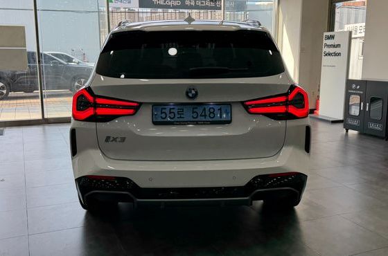 BMW iX3 M Sports — пробег 90 064 км — фото 4 из 5