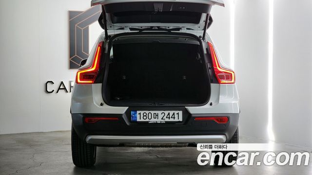 Volvo XC40 B4 Ultimate Bright — пробег 8 158 км — фото 5 из 5