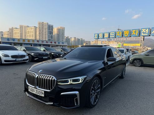BMW 7-Series 730Ld xDrive M Sport — пробег 119 000 км — фото 1 из 5