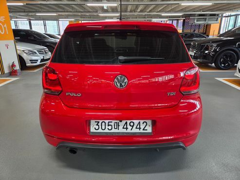 Volkswagen Polo 1.6 TDI R-Line 5th — пробег 163 740 км — фото 3 из 5