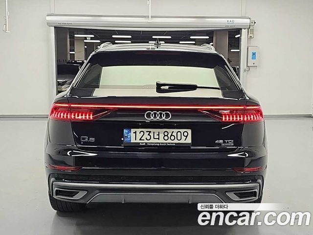 Audi Q8 45 TDI Quattro Premium — пробег 141 274 км — фото 3 из 5