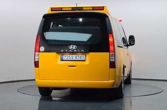 Hyundai Staria L3.5 Kinder Safety Car 15-Seater — пробег 39 370 км — фото 4 из 5