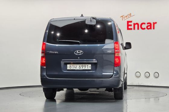 Hyundai Starex Van 3-Seater Smart — пробег 195 463 км — фото 4 из 5