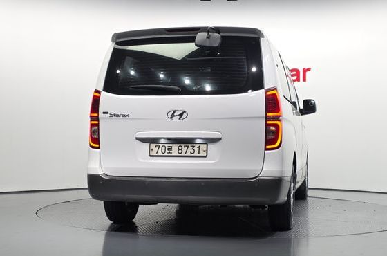 Hyundai Starex Wagon 11-Seater Modern — пробег 149 988 км — фото 4 из 5