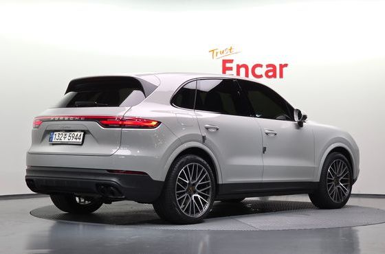 Porsche Cayenne 3.0 — пробег 37 978 км — фото 2 из 5