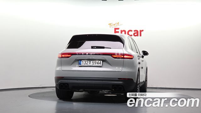 Porsche Cayenne 3.0 — пробег 37 978 км — фото 4 из 5