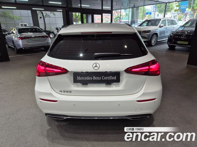 Mercedes-Benz A-Class A220 Hatchback — пробег 5 863 км — фото 4 из 5