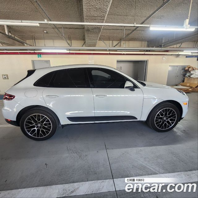 Porsche Macan из Кореи Encar