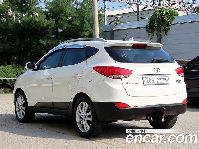 Hyundai Tucson Diesel 2WD LX20 Luxury — пробег 67 980 км — фото 3 из 5