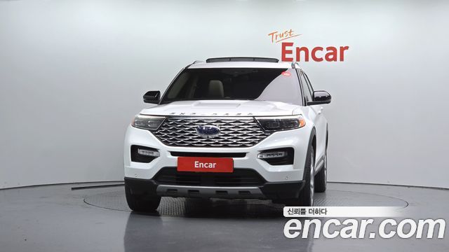 Ford Explorer 3.0 Platinum 4WD — пробег 74 014 км — фото 3 из 5