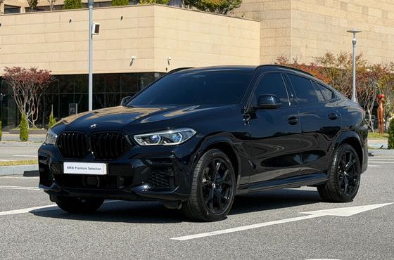 BMW X6 xDrive40i M Sport — пробег 42 960 км — фото 1 из 5