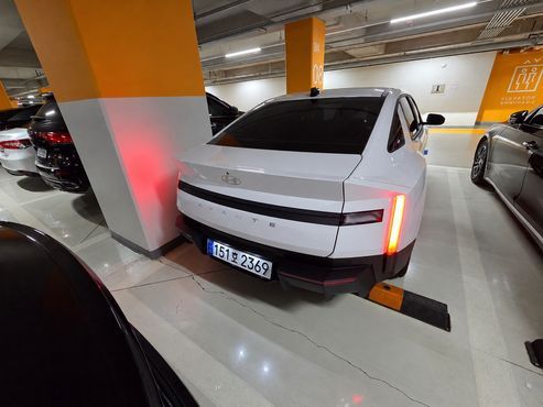 Hyundai AVANTE 2.0 Premium — пробег 2 305 км — фото 4 из 5